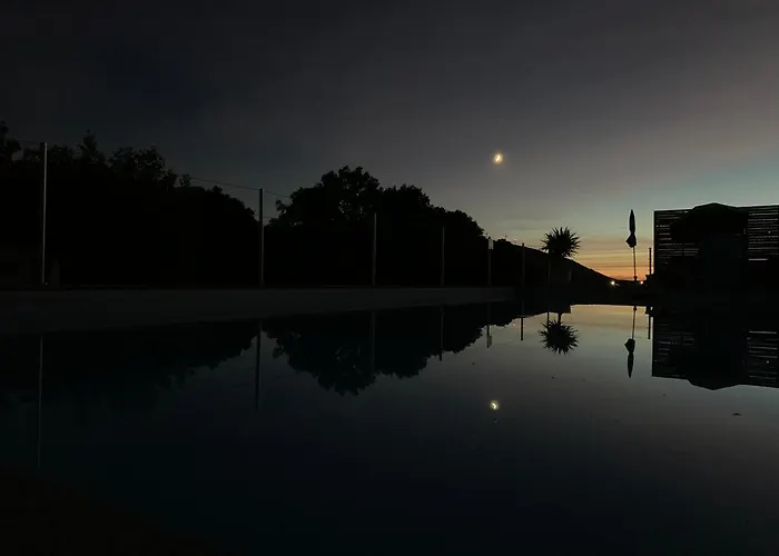 Проживание в семье Casa Carvalhal Do Esporao Lamalonga